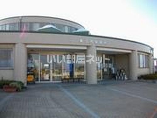 近くの坂井市立春江西保育所まで649m（徒歩9分）