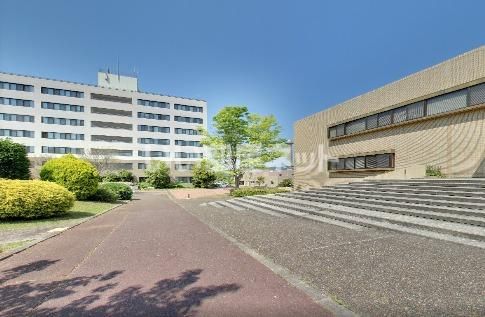 近くの大学・短大まで1,192m（徒歩15分）
