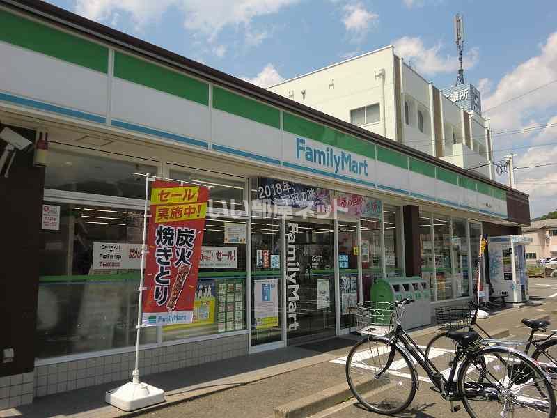 近くのコンビニまで3,710m（徒歩47分）