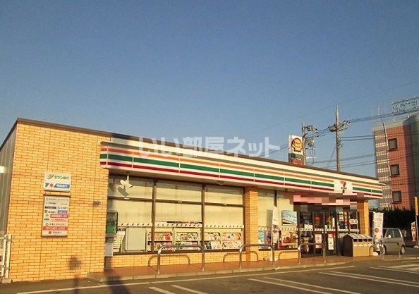 近くのセブンイレブン 石岡国府7丁目店まで1,757m（徒歩22分）
