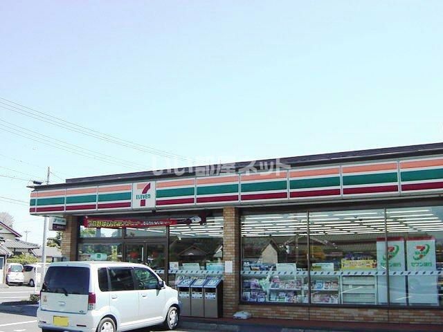 近くのコンビニまで1,446m（徒歩19分）