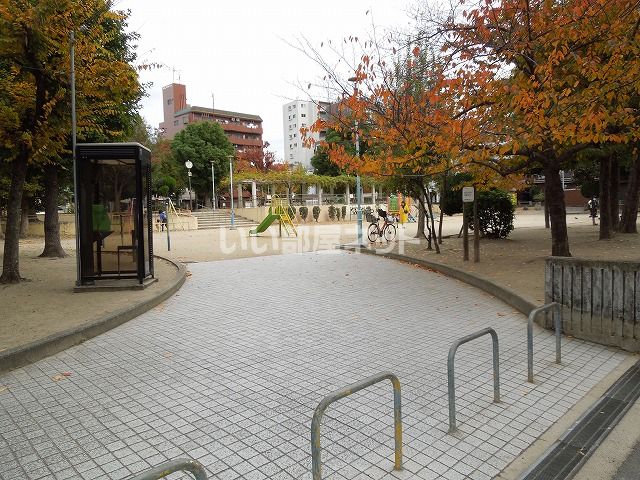 近くに国分公園あり