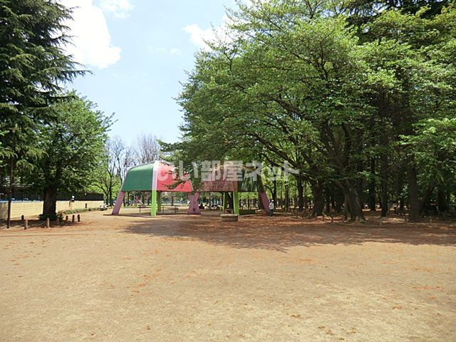 近くの公園まで1,457m（徒歩19分）