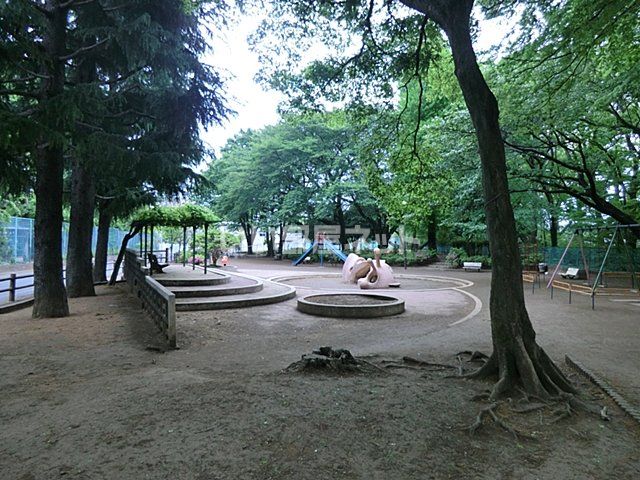 近くの公園まで3,805m（徒歩48分）