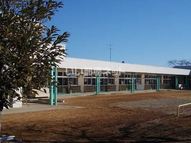 近くの新地保育所まで4,031m（徒歩51分）