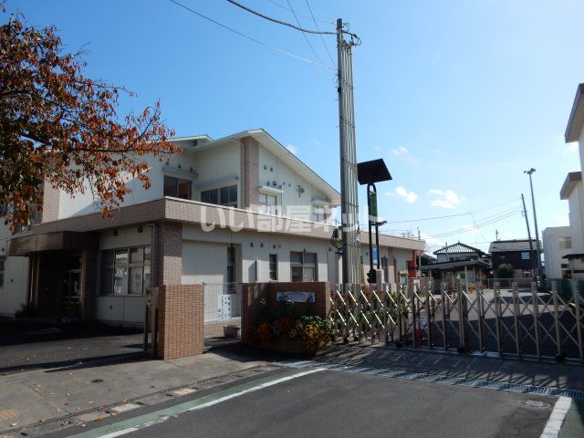 近くの東幼稚園まで657m(徒歩9分)