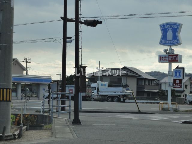 近くのコンビニまで2,232m（徒歩28分）