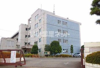 近くの川越市立大東西中学校まで1,187m(徒歩15分)