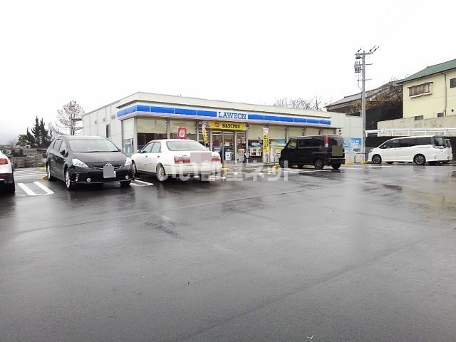 近くのコンビニまで1,208m（徒歩16分）