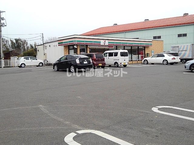 近くのセブンイレブン 三潴田川店まで610m（徒歩8分）