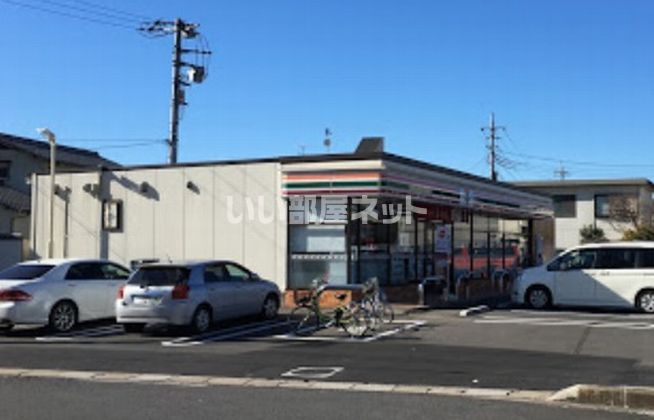 近くにコンビニあり