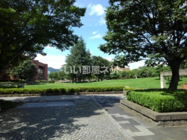 近くの公園まで850m（徒歩11分）