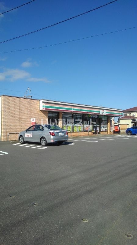 近くのコンビニまで2,030m（徒歩26分）