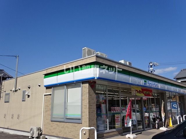 近くのコンビニまで1,218m（徒歩16分）