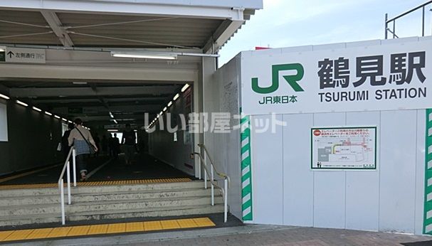 近くの施設まで701m（徒歩9分）