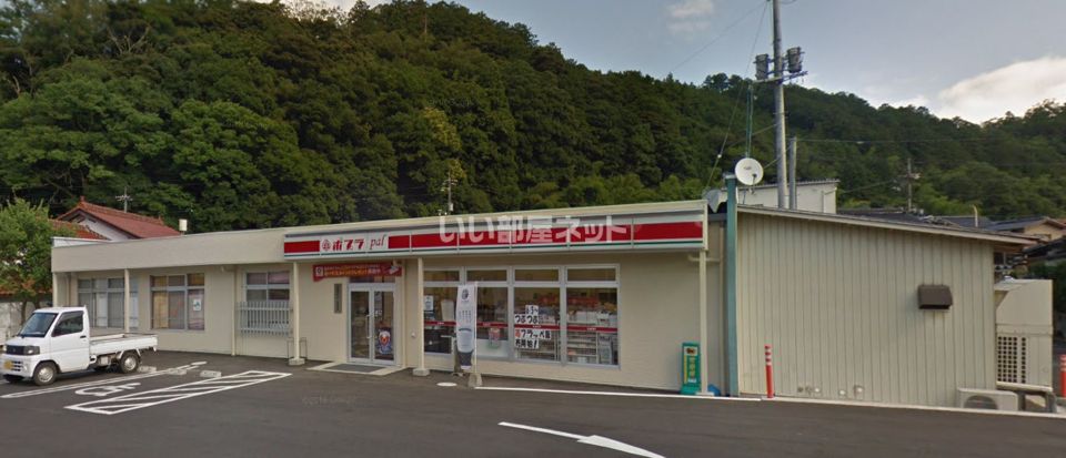 近くのポプラＪＡ三徳店まで884m（徒歩12分）