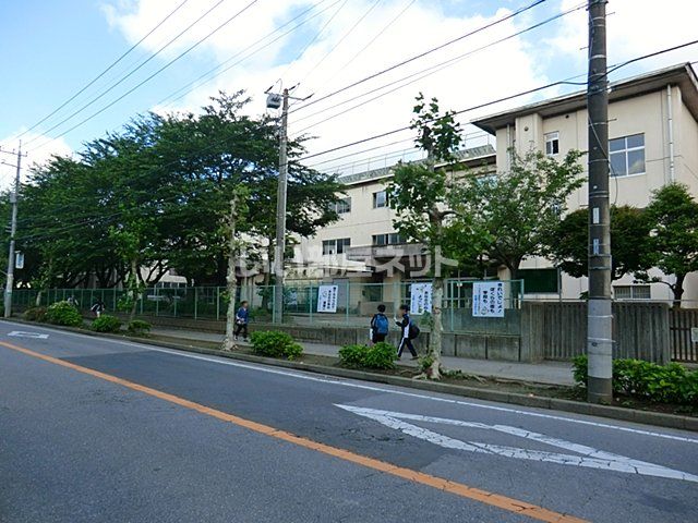 近くの柏市立松葉第二小学校まで1,338m(徒歩17分)