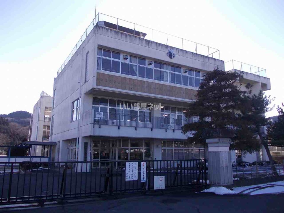 近くに仙台市立生出中学校あり