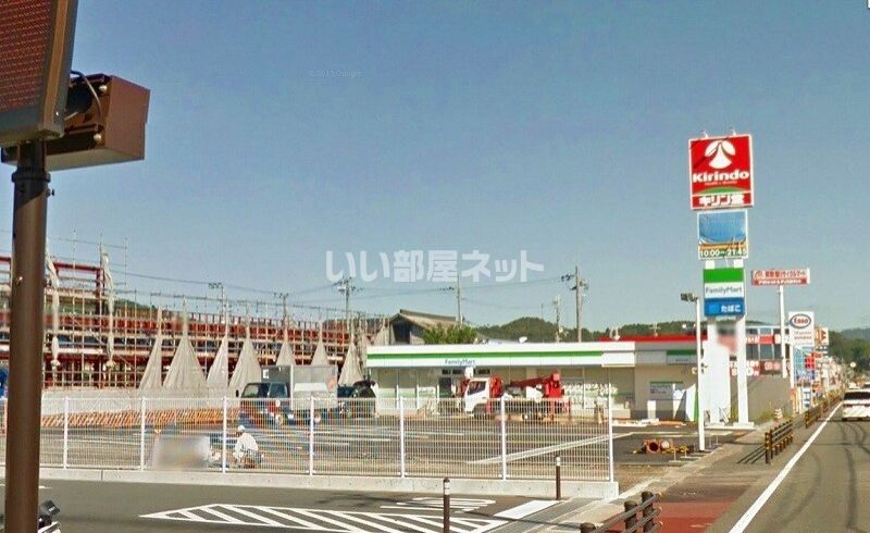 近くにキリン堂 亀岡千代川店あり