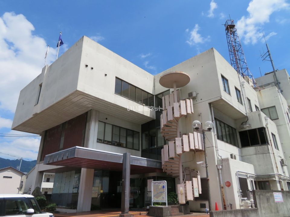近くの海田町役場まで2,289m（徒歩29分）