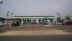 近くのファミリーマート 高木浜一丁目店まで525m（徒歩7分）