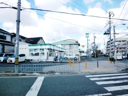 近くのコンビニまで362m（徒歩5分）