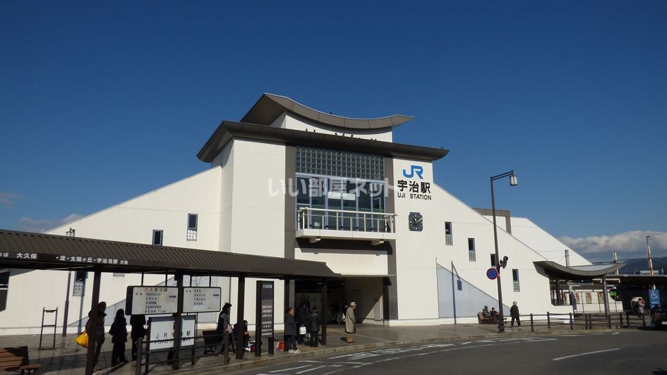 近くの施設まで1,746m（徒歩22分）