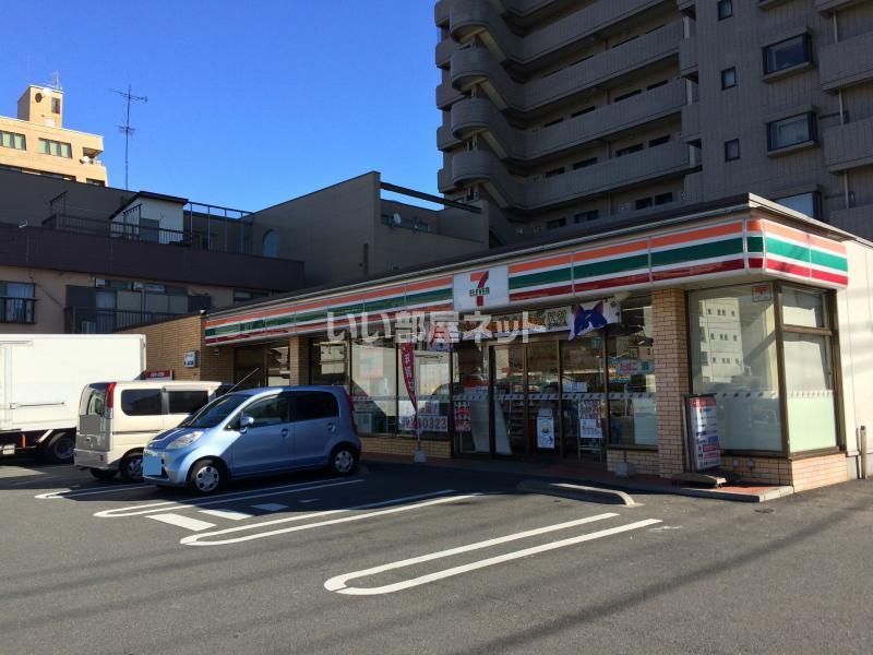 近くのセブン-イレブン 水戸五軒町２丁目店まで530m（徒歩7分）