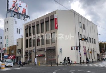 近くに銀行あり