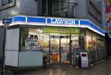 近くのローソン 日本橋四丁目店まで118m（徒歩2分）