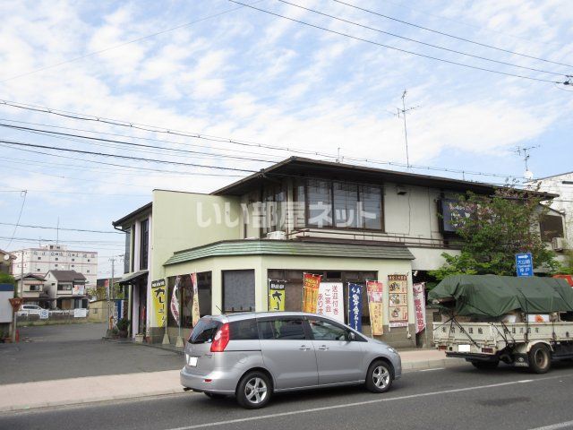 近くの飲食店まで1,119m（徒歩14分）