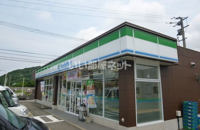 近くのコンビニまで2,079m（徒歩26分）