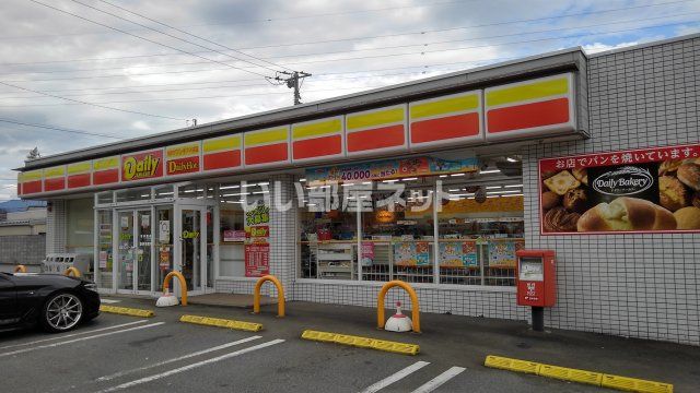 近くのヤマザキデイリー北杜須玉インター店まで2,014m（徒歩26分）