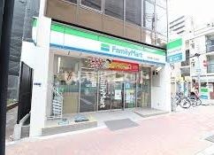 近くのファミリーマート 日本橋二丁目東店まで231m（徒歩3分）