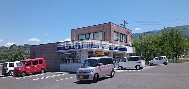 近くのローソン 松本寿白瀬渕店まで625m（徒歩8分）