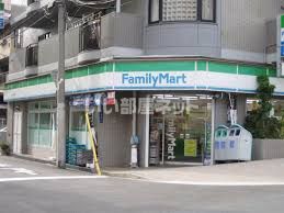 近くのファミリーマート 上町一丁目店まで682m（徒歩9分）