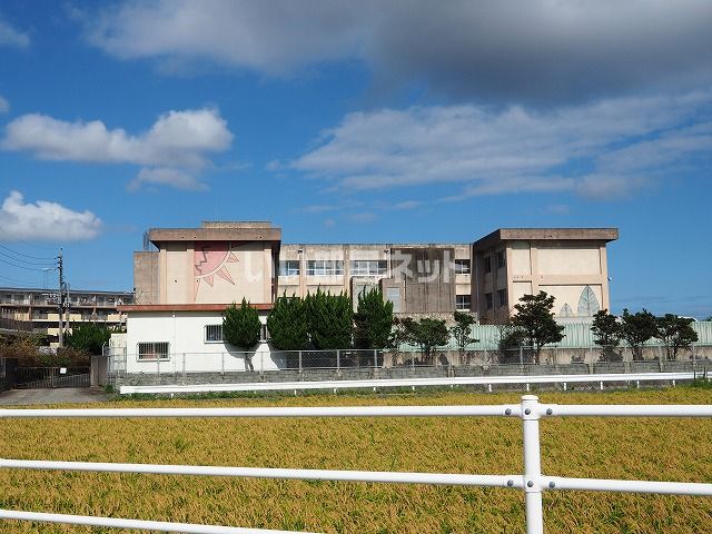 近くの行橋市立　行橋北小学校まで392m（徒歩5分）