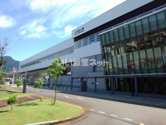 近くの施設まで763m（徒歩10分）