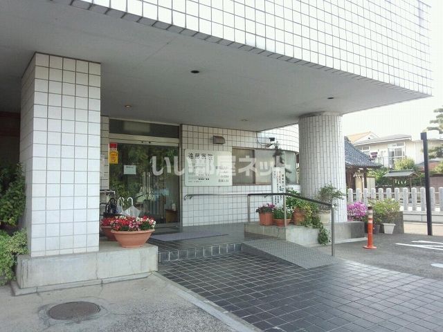 近くの病院まで1,053m（徒歩14分）