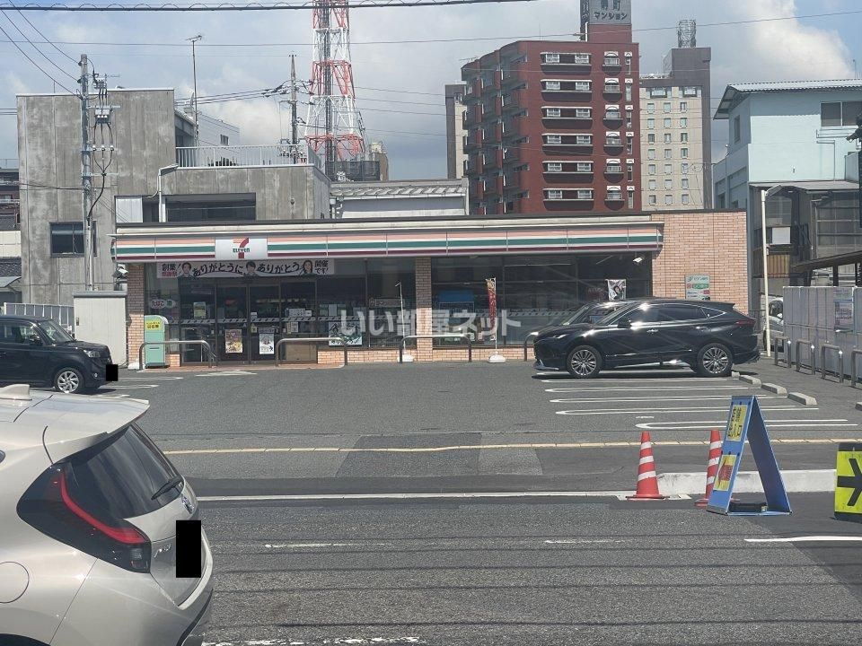 近くのセブン-イレブン 宇部寿町店まで437m（徒歩6分）