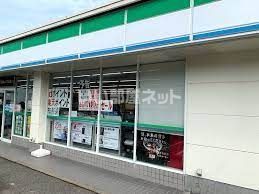 近くのファミリーマート 御調町店まで674m（徒歩9分）