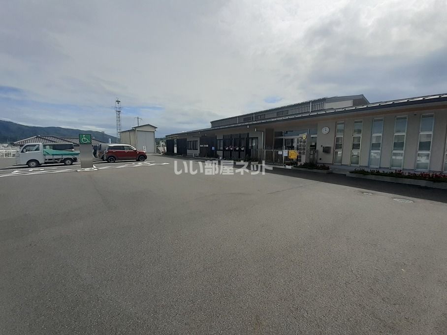 近くの津山市立つやま西幼稚園まで1,344m（徒歩17分）