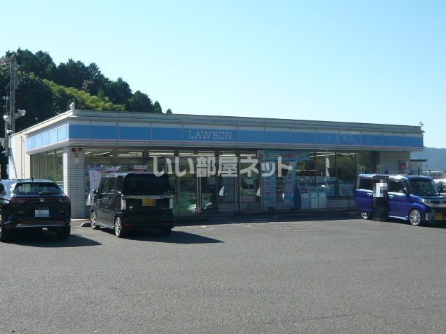 近くのコンビニまで2,200m（徒歩28分）