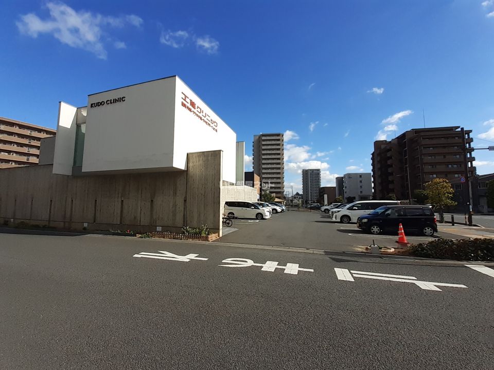 近くの病院まで1,157m（徒歩15分）