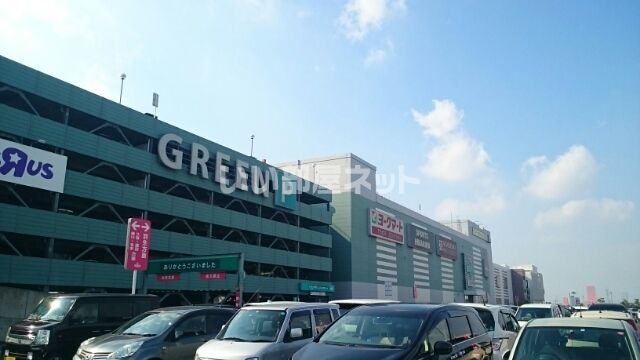 近くのモラージュまで5,324m（徒歩67分）