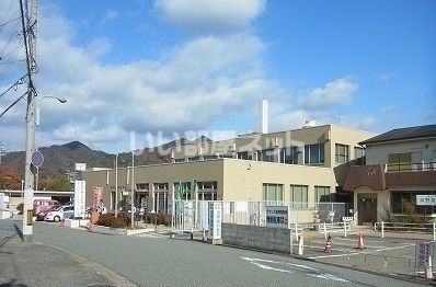 近くの郵便局まで2,036m（徒歩26分）