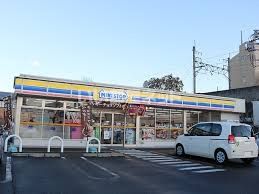 近くのコンビニまで1,065m（徒歩14分）