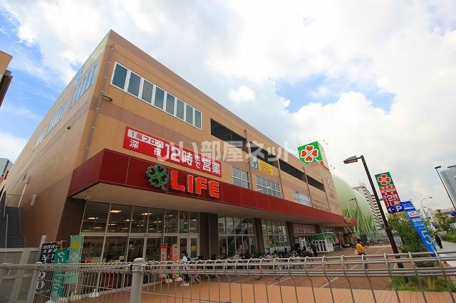 近くのコンビニまで1,974m（徒歩25分）