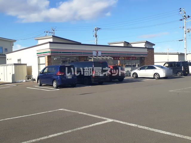 近くのセブンイレブン 十文字佐賀会店まで300m（徒歩4分）