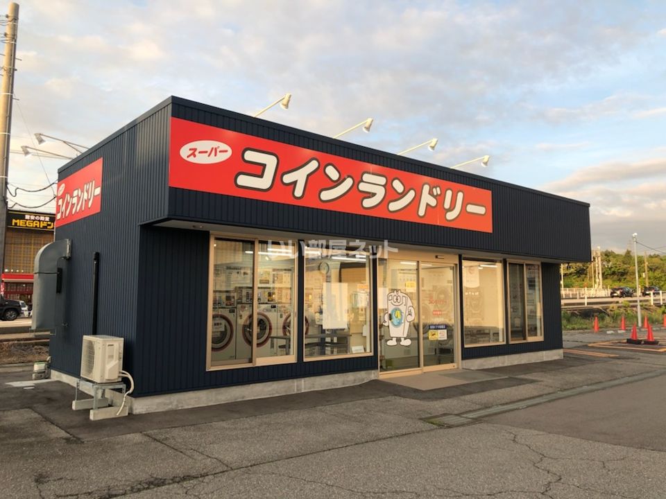近くの施設まで531m（徒歩7分）